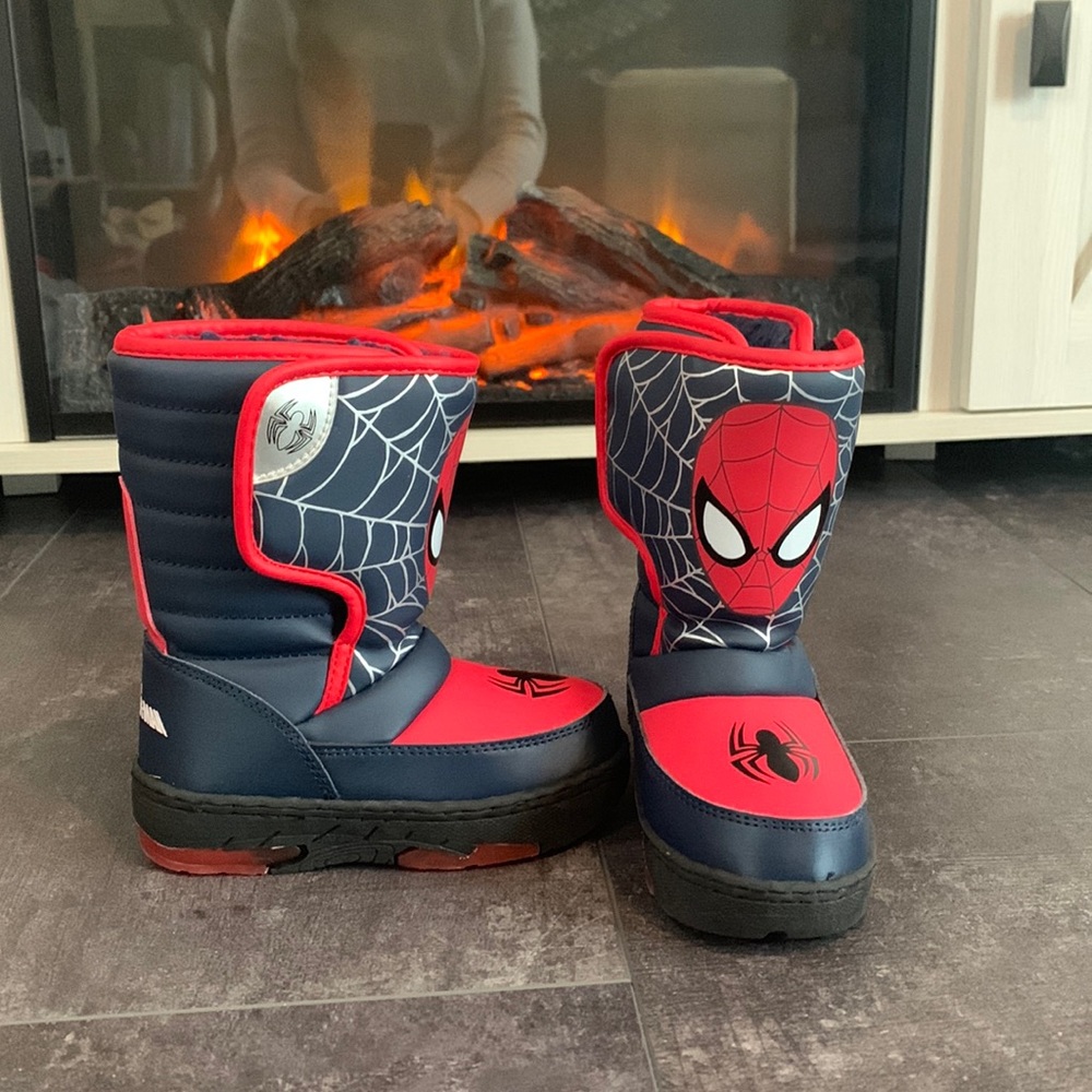 Marvel Spider-Man snow boots